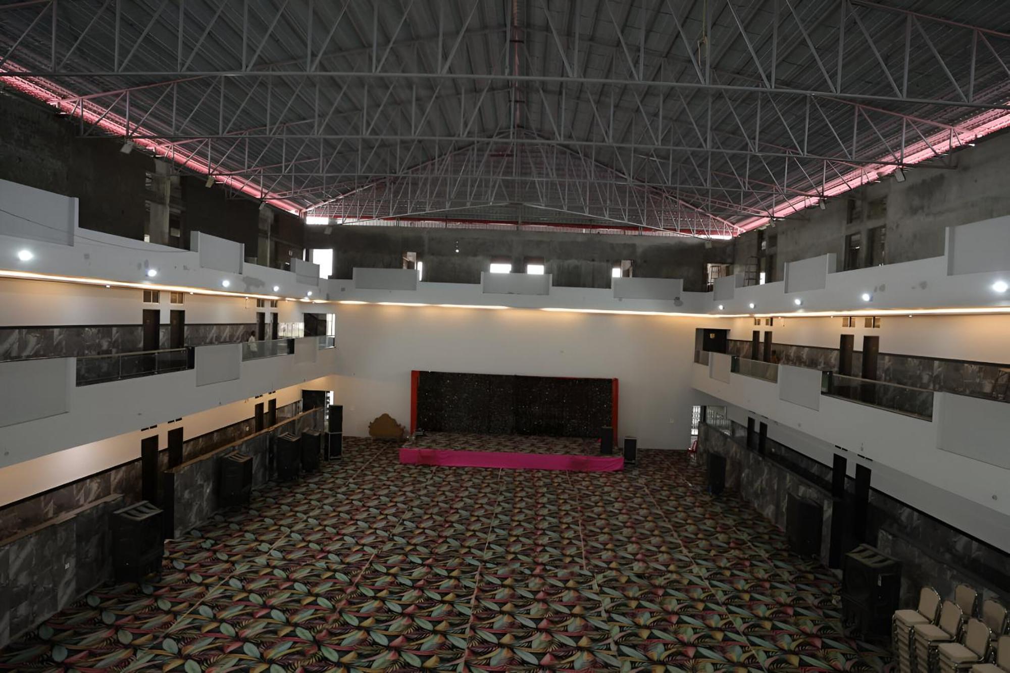 Navkar Palace Hotel & Resort, Sanawad Kültér fotó