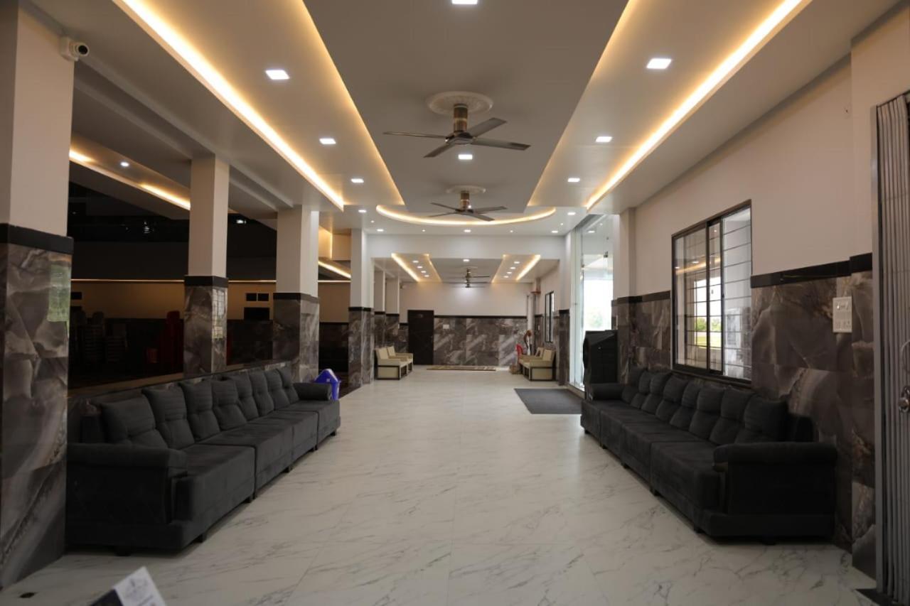 Navkar Palace Hotel & Resort, Sanawad Kültér fotó