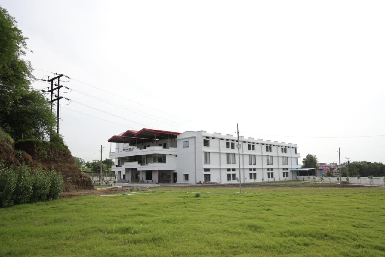 Navkar Palace Hotel & Resort, Sanawad Kültér fotó